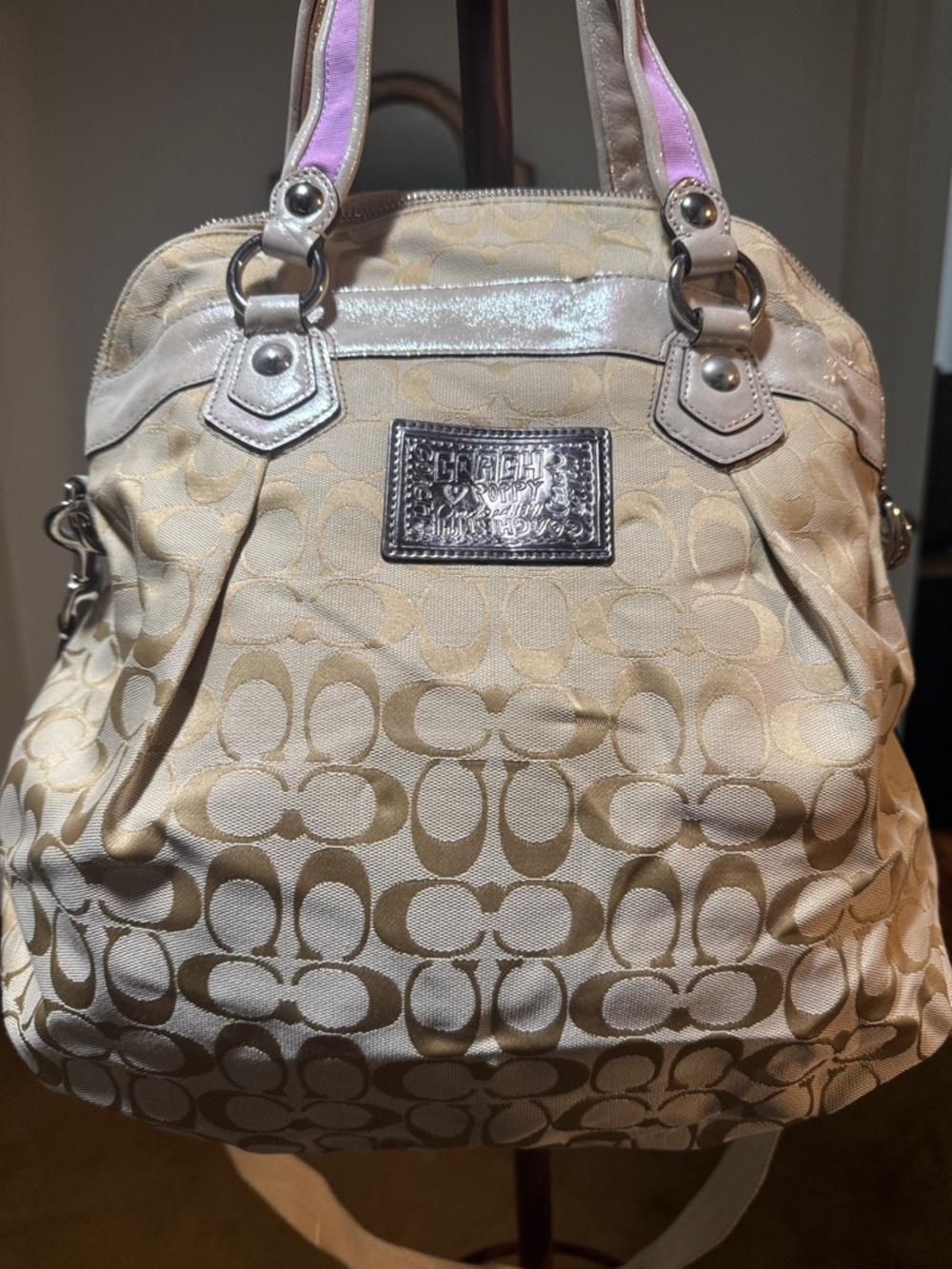 Coach Vintage Poppy Floral Appliqué Shoulder Tote Bag in Beige, Pink and Purple - Picture 7 of 10